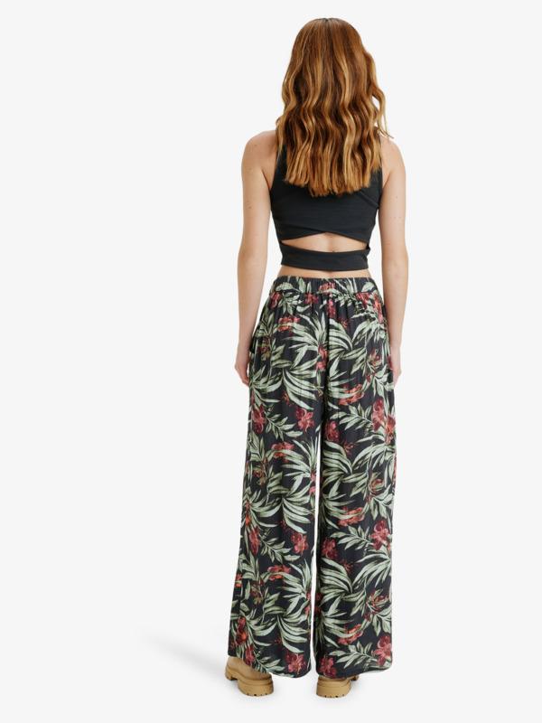 roxy-midnight-avenue-crinkle-black-phantom-wind-swept-floral-crin-xs-1