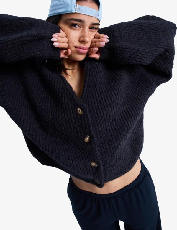 roxy-marble-tiles-black-phantom-xs-5