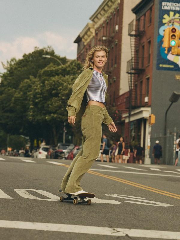 roxy-dawn-patrol-corduroy-green-oil-green-32-2