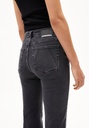 armedangels-anamaa-true-black-washed-30-32-32-b-1