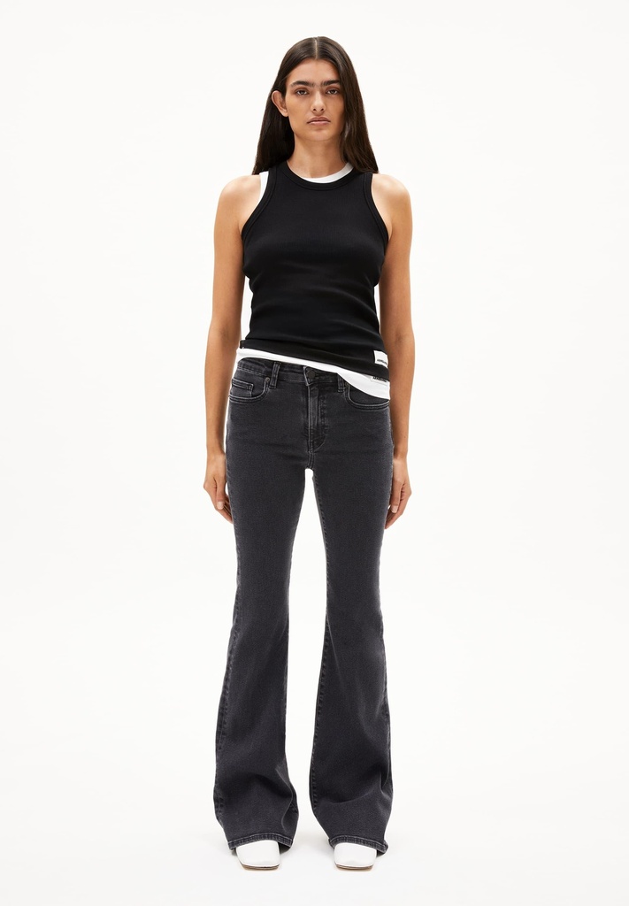 armedangels-anamaa-true-black-washed-30-32-32-b-3