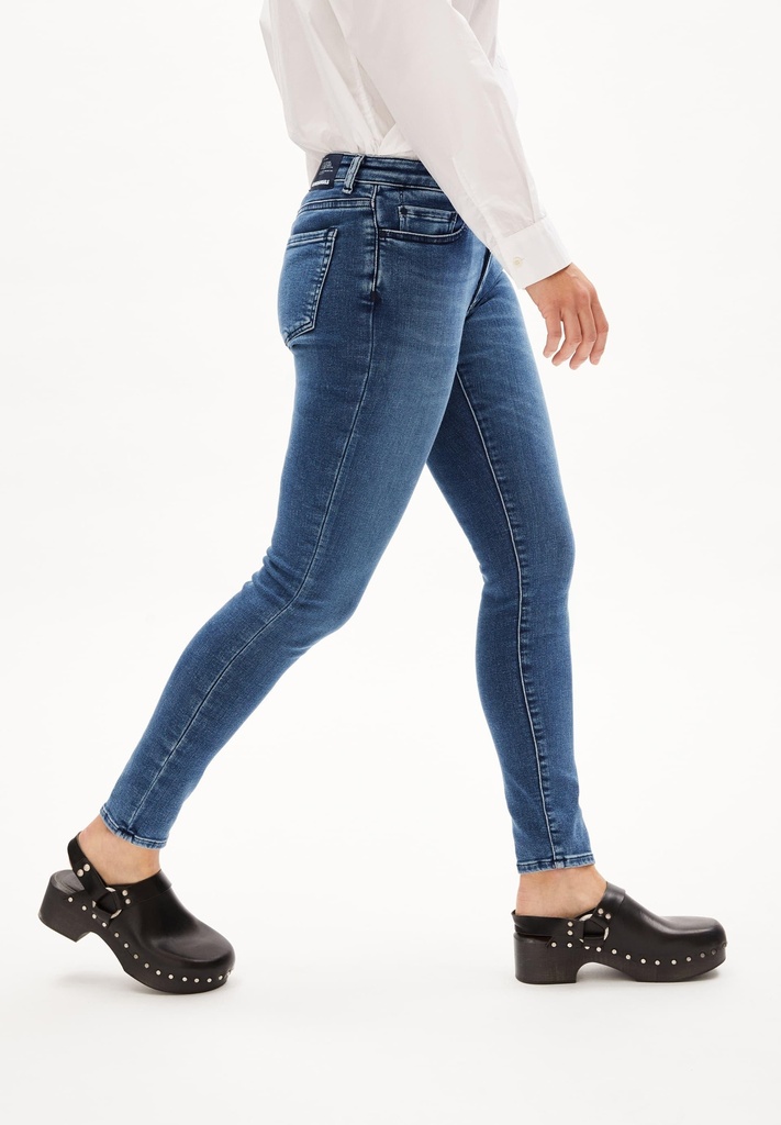 armedangels-tillaa-x-stretch-galaxy-blue-30-34-34-5-4