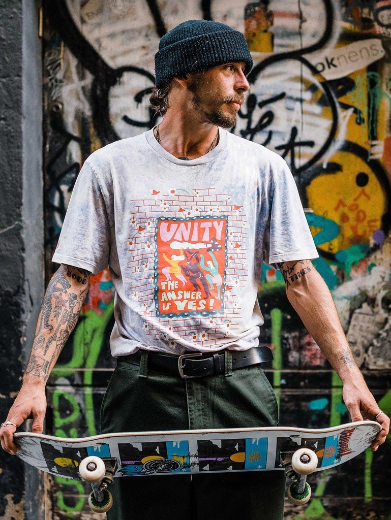 volcom-egle-zvirblyte-2-tshirt-angled-bleach-wash-s-0