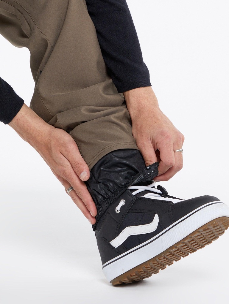 volcom-freakin-snow-chino-teak-m-c-3