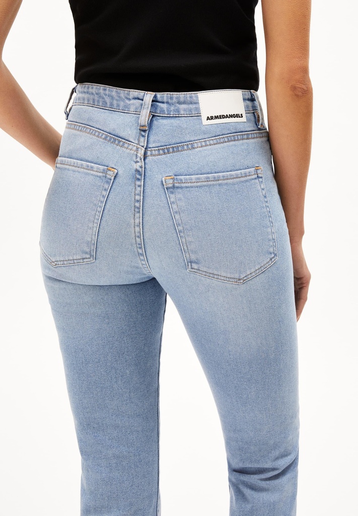 armedangels-linnaa-easy-blue-31-32-55f-1