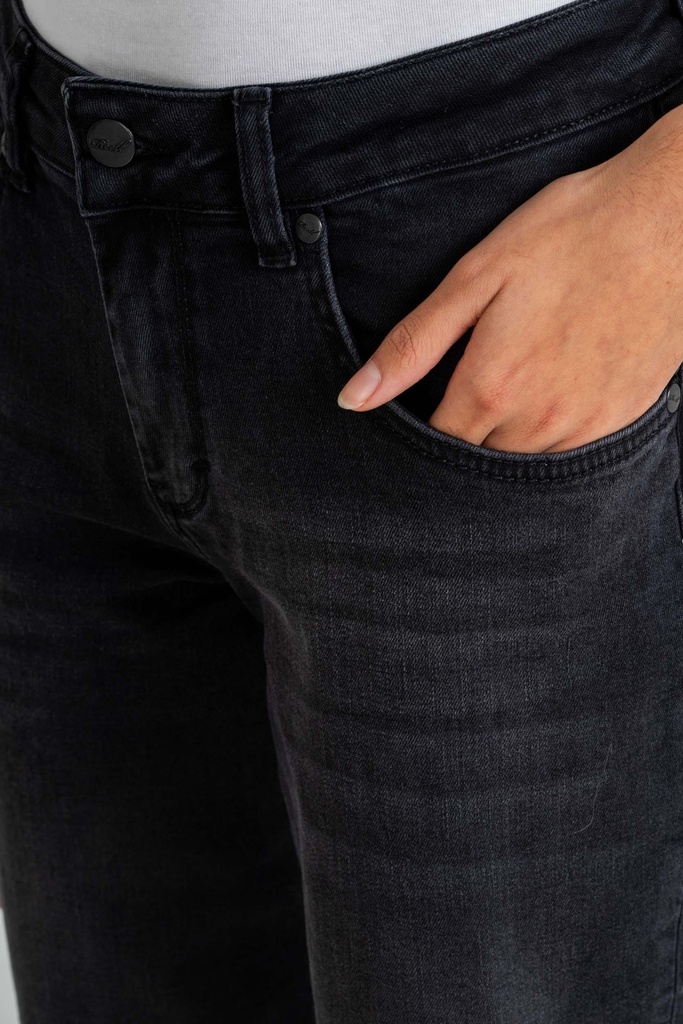 reell-women-holly-jeans-black-wash-28-3