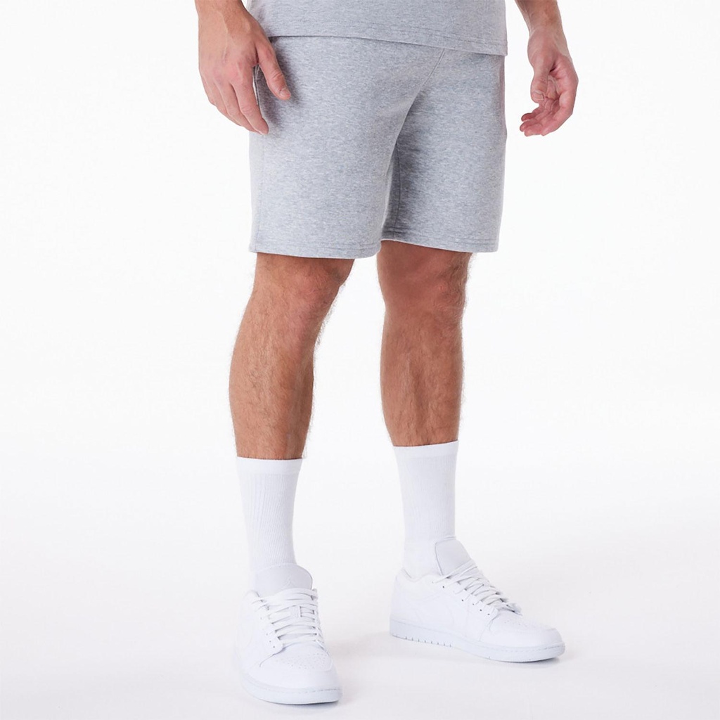 new-era-ne-essentls-short-newera-hgrwhi-grau-s-0