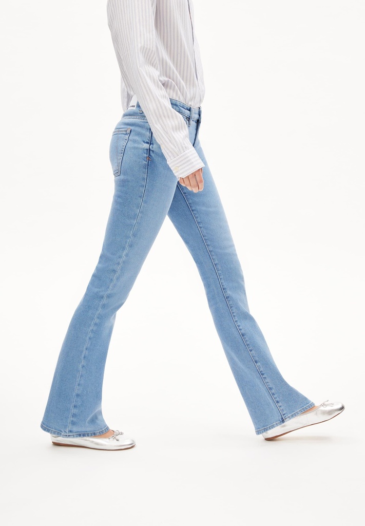 armedangels-linnaa-low-easy-blue-25-34-4f-4