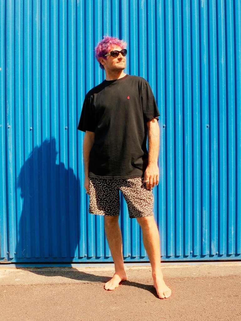 volcom-asphalt-beach-ew-short-18-black-s-1-6