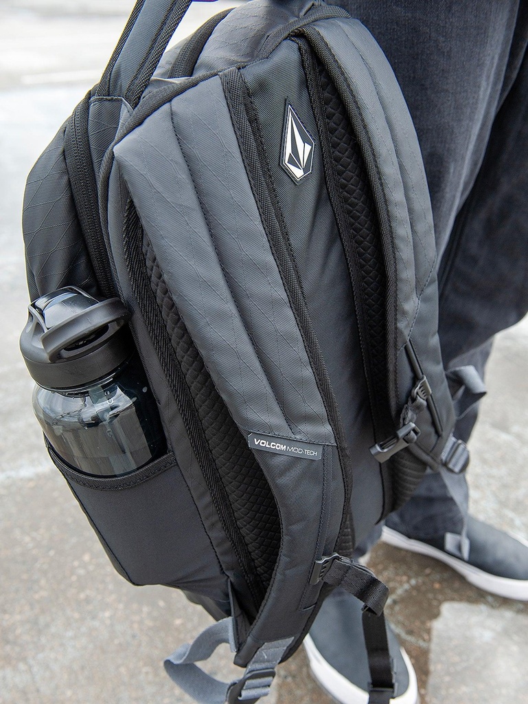 volcom-venture-backpack-black-o-s-3