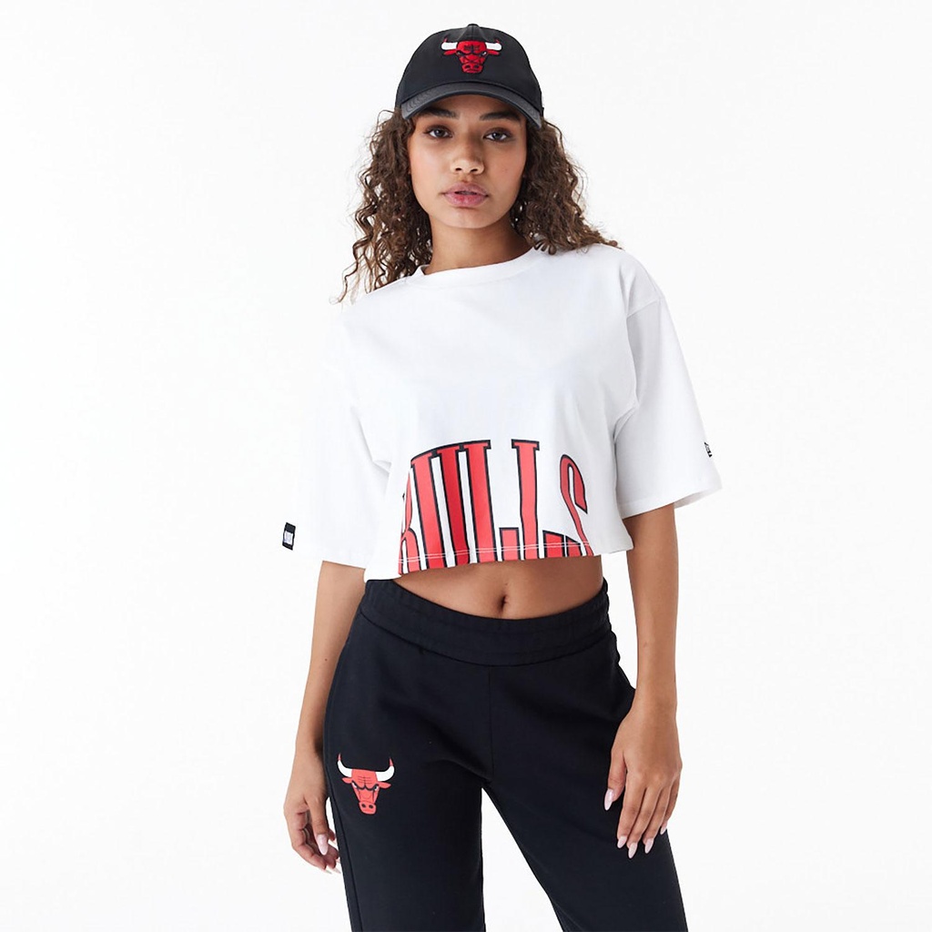 Chicago Bulls NBA Team Wordmark Crop T-Shirt