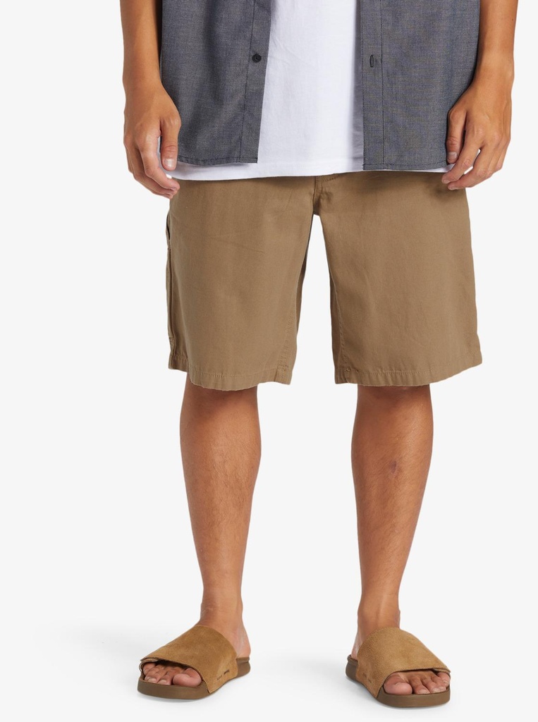 CARPENTER SHORT