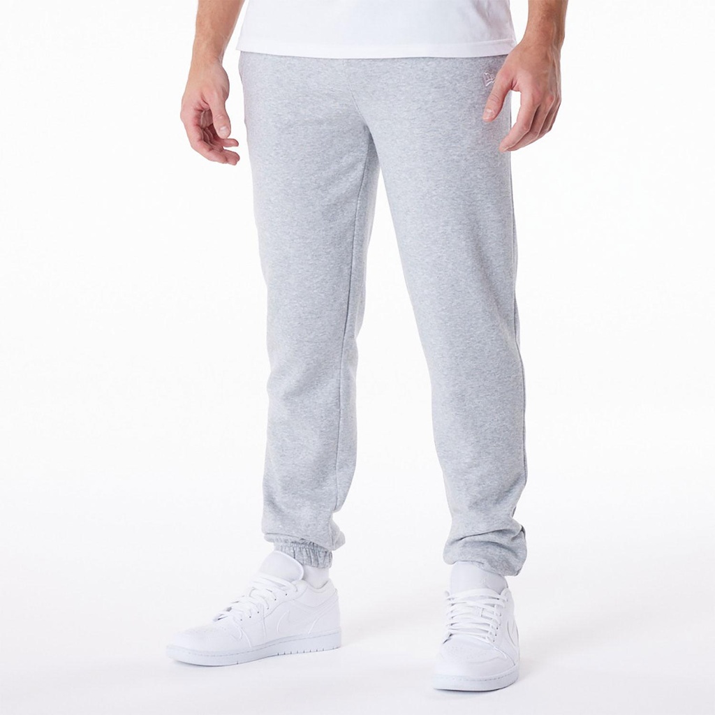 NE ESSENTLS JOGGER NEWERA  HGRWHI