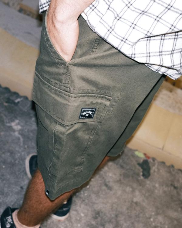 COMBAT CARGO