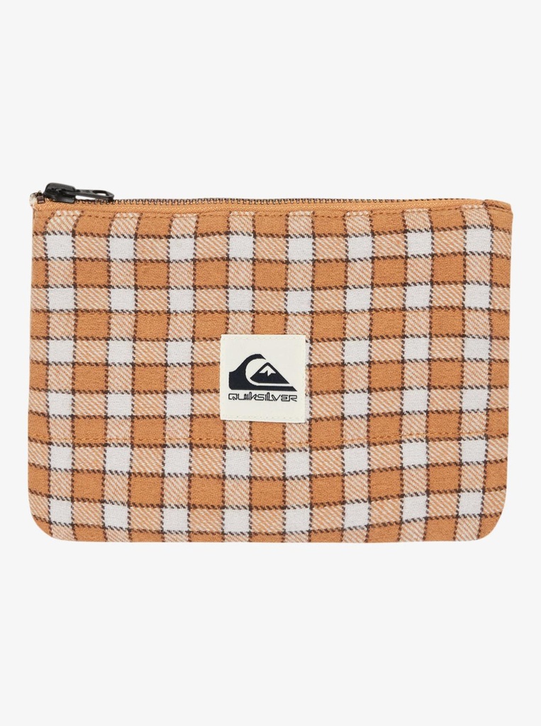 THE WINTER POUCH PLAID