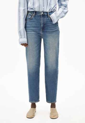 ARMEDANGELS MAIRAA HIGH WAIST MOM JEANS (Farbe: carme / Größe: 26/30 / Länge: 30)
